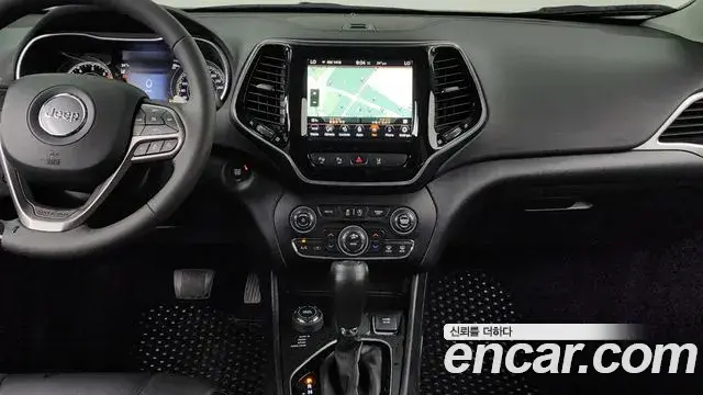 Jeep Cherokee 2022 — Şəkil 19/36