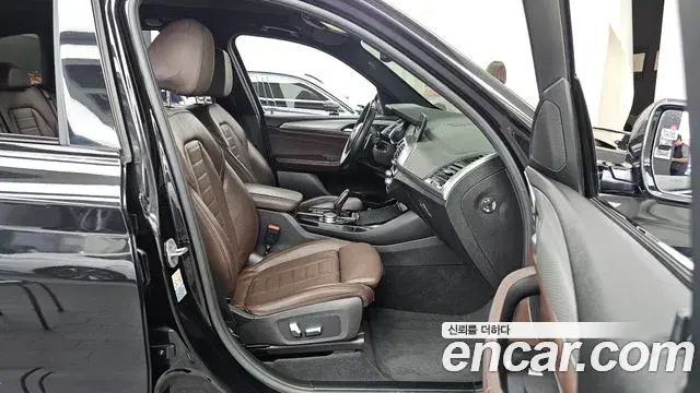 BMW X3 2021 — ფოტო 25/31