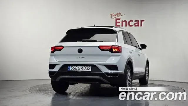 Volkswagen T-Roc 2021 — Şəkil 19/20
