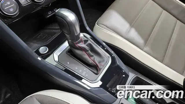 Volkswagen T-Roc 2021 — Şəkil 7/20