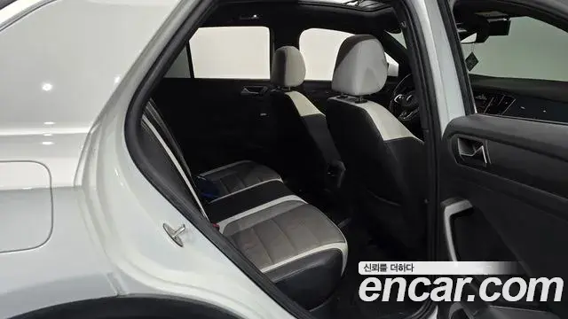 Volkswagen T-Roc 2021 — Şəkil 20/20