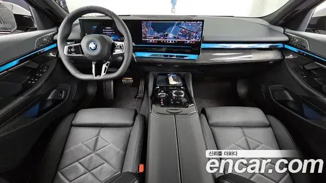 BMW 5 Series 2025 — ფოტო 6/34