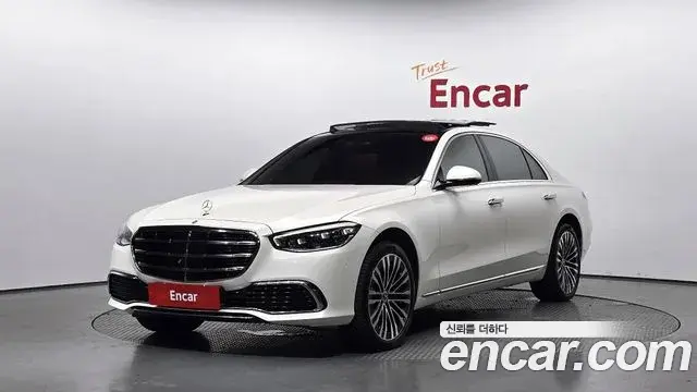 Mercedes-Benz S-Class 2023 — Фото 1/20