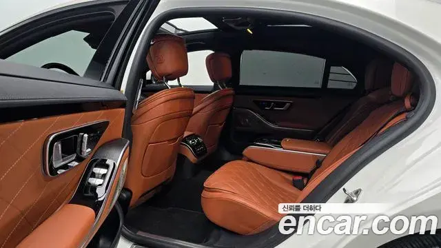Mercedes-Benz S-Class 2023 — Фото 12/20