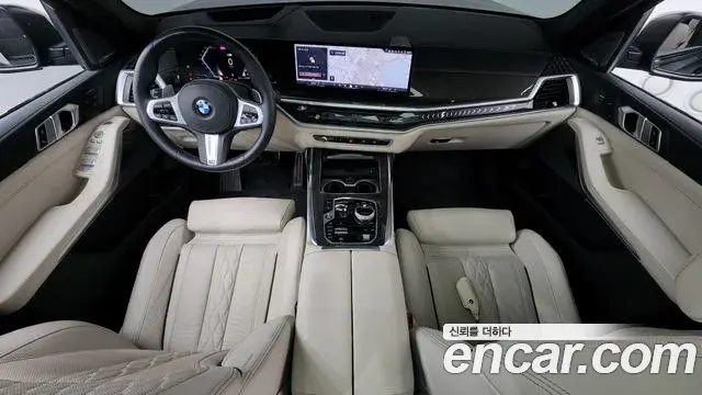 BMW X7 2025 — Photo 26/38