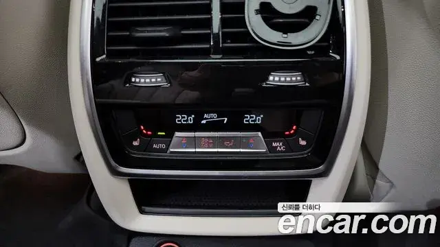 BMW X7 2025 — Photo 18/38