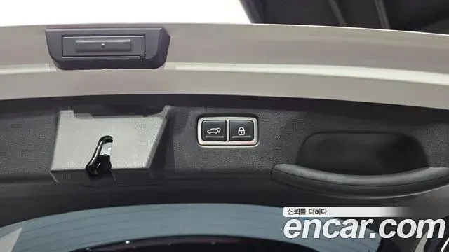 Kia Sorento 2023 — Şəkil 26/38