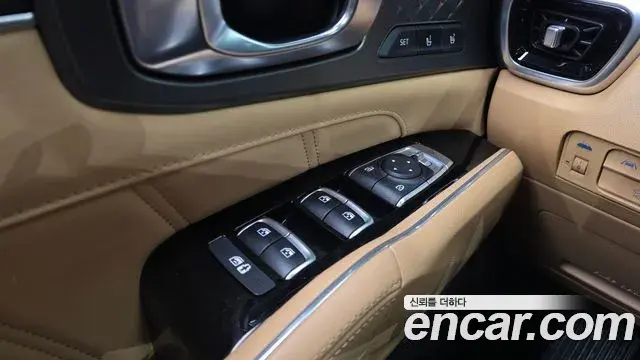 Kia Sorento 2023 — Şəkil 28/38