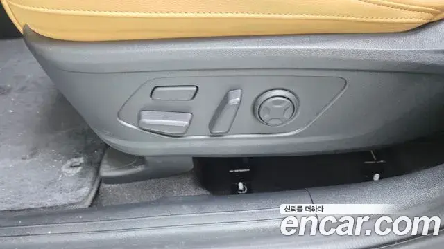 Kia Sorento 2023 — Şəkil 17/38