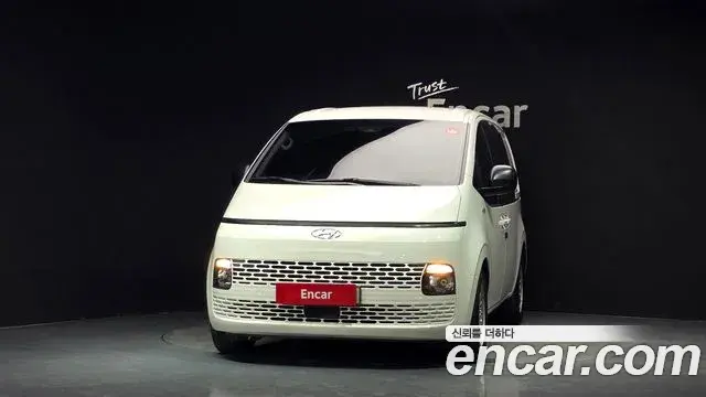 Hyundai Staria 2022 — Фото 3/20