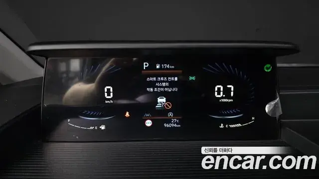 Hyundai Staria 2022 — Фото 8/20