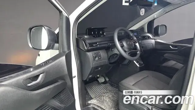 Hyundai Staria 2022 — Фото 10/20