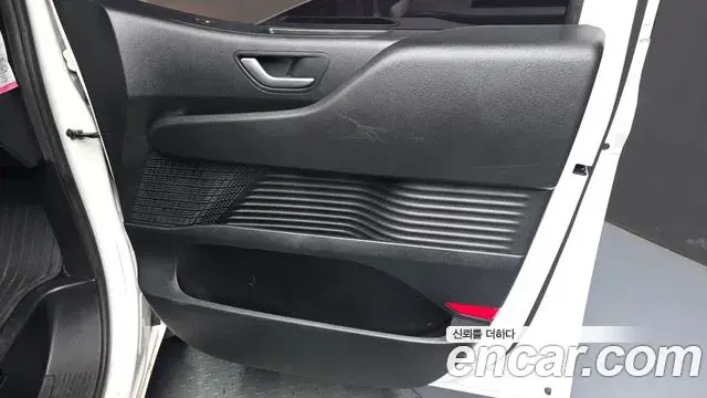 Hyundai Staria 2022 — Şəkil 18/30