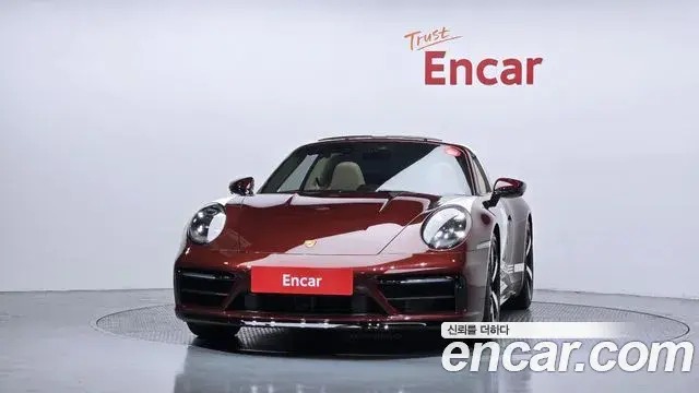 Porsche 911 2021 — Şəkil 19/31