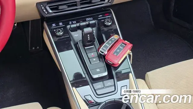 Porsche 911 2021 — Şəkil 6/31