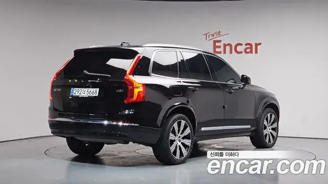 Volvo XC90 2024 — Photo 16/36