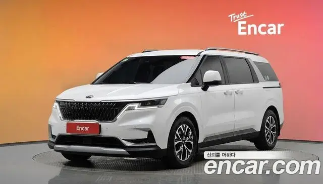 Kia Carnival 2021 — Photo 1/20