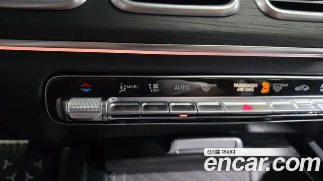 Mercedes-Benz GLE-Class 2025 — Фото 14/20