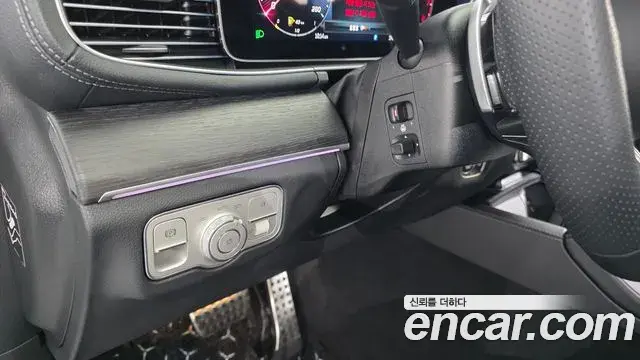 Mercedes-Benz GLE-Class 2025 — ფოტო 16/35