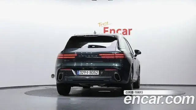Genesis GV70 2021 — ფოტო 3/38