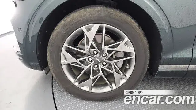 Genesis GV70 2021 — ფოტო 6/38