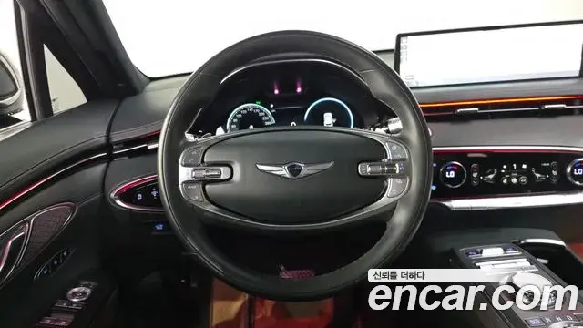 Genesis GV70 2021 — ფოტო 35/38