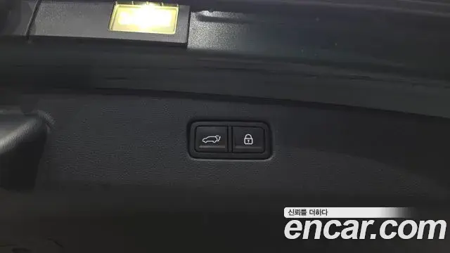 Genesis GV70 2021 — ფოტო 17/38