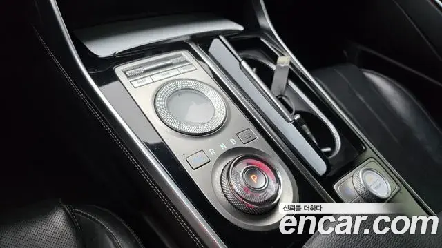 Genesis GV80 2020 — Photo 3/20