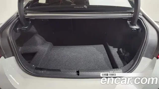 BMW 5 Series 2025 — Photo 20/20