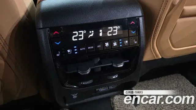 Jeep Grand Cherokee 2021 — Photo 20/20