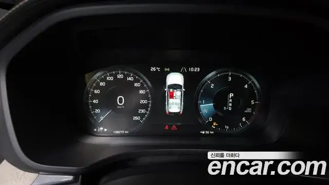 Volvo XC60 2019 — ფოტო 10/37