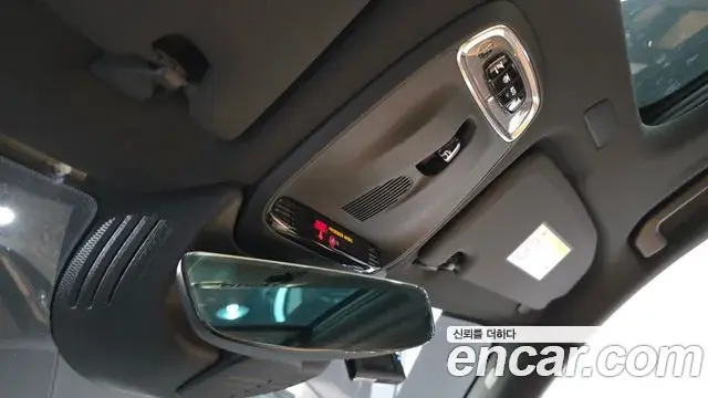 Volvo XC60 2019 — ფოტო 27/37