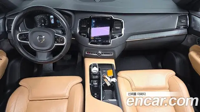 Volvo XC90 2022 — Фото 10/20