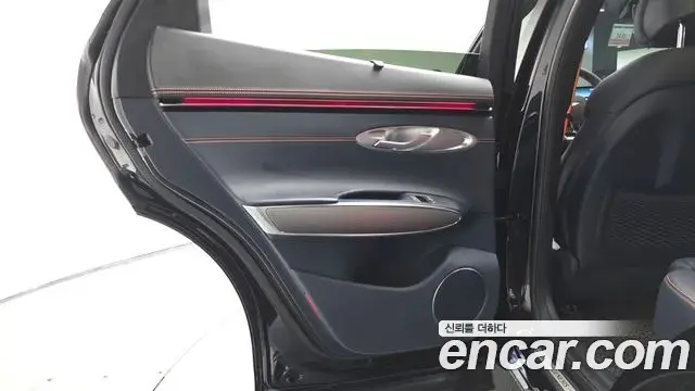 Genesis GV70 2024 — Şəkil 33/39