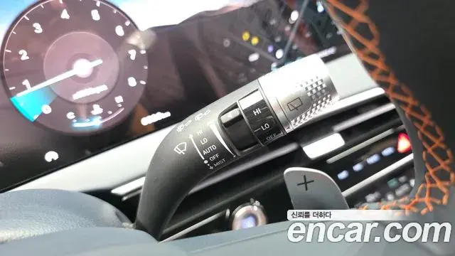 Genesis GV70 2024 — Şəkil 35/39