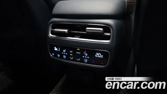 Genesis GV70 2024 — Şəkil 32/39