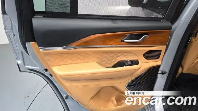 Jeep Grand Cherokee 2023 — Photo 24/33