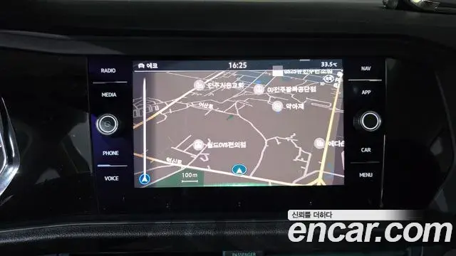 Volkswagen Jetta 2023 — Photo 6/31