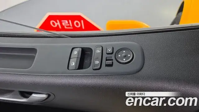 Hyundai Staria 2023 — Фото 12/20