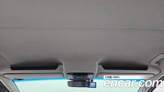 Hyundai Staria 2023 — ფოტო 19/33