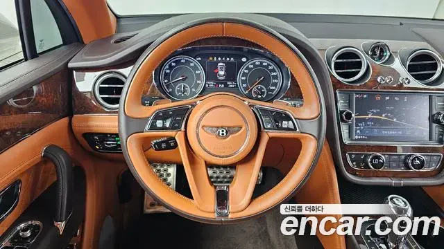 Bentley Bentayga 2018 — Photo 20/20