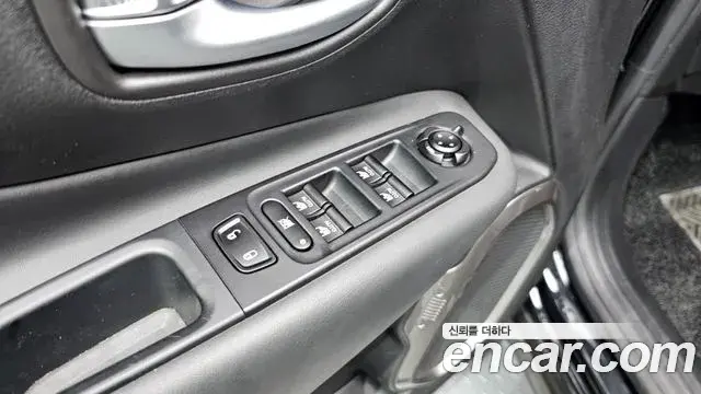 Jeep Renegade 2021 — ფოტო 20/30