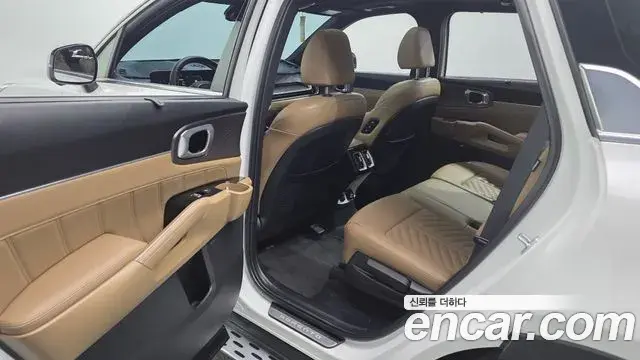 Kia Sorento 2024 — ფოტო 4/38