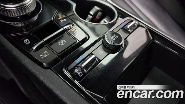 Kia K5 2020 — Photo 2/32