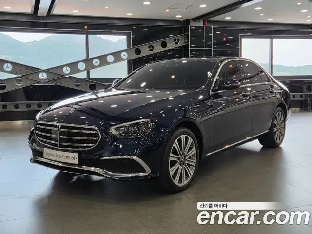 Mercedes-Benz E-Class 2022 — Фото 7/16