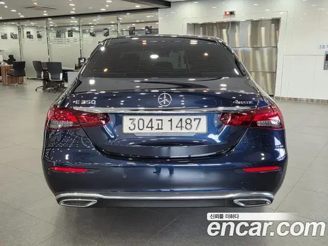 Mercedes-Benz E-Class 2022 — Фото 4/16