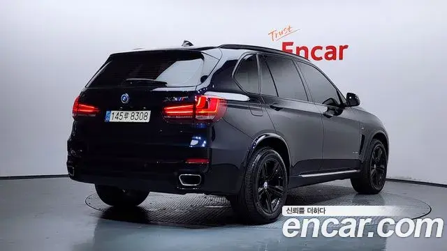 BMW X5 2018 — ფოტო 19/20