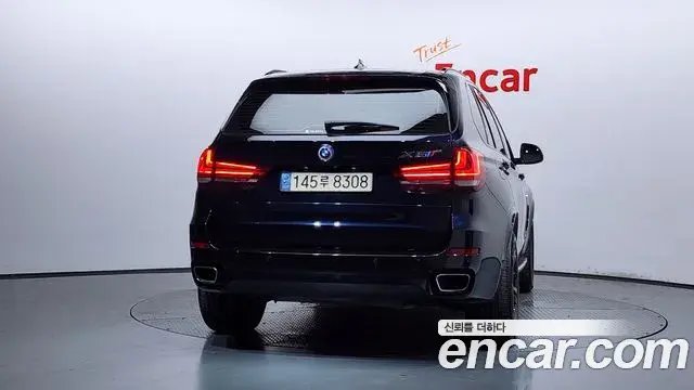 BMW X5 2018 — ფოტო 5/20