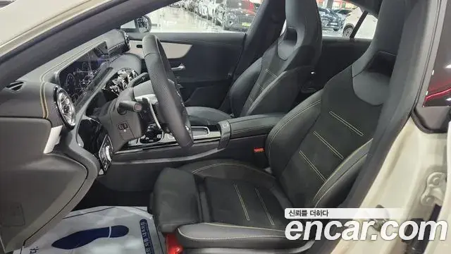 Mercedes-Benz CLA-Class 2025 — Фото 8/19