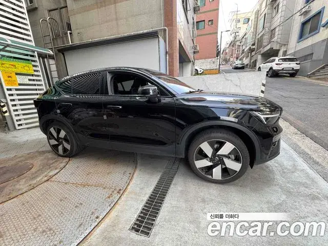 Volvo C40 Recharge 2023 — Şəkil 6/7